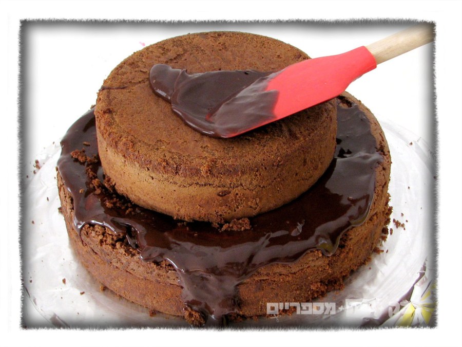 layered chocolate cake with kitkat