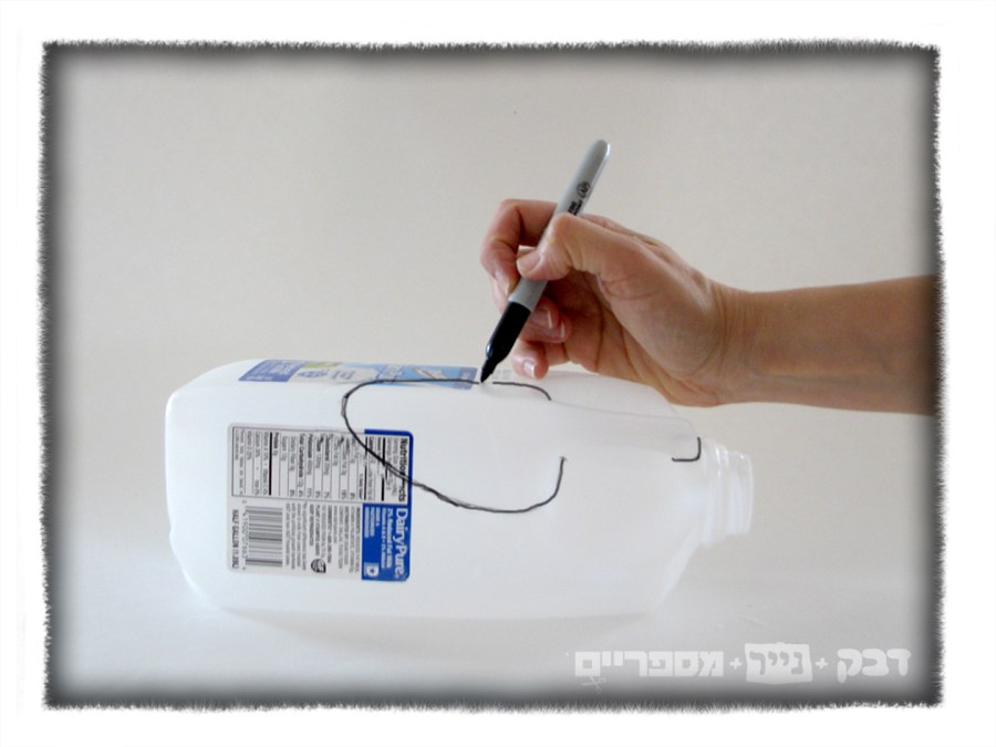 sand toys DIY milk bottle